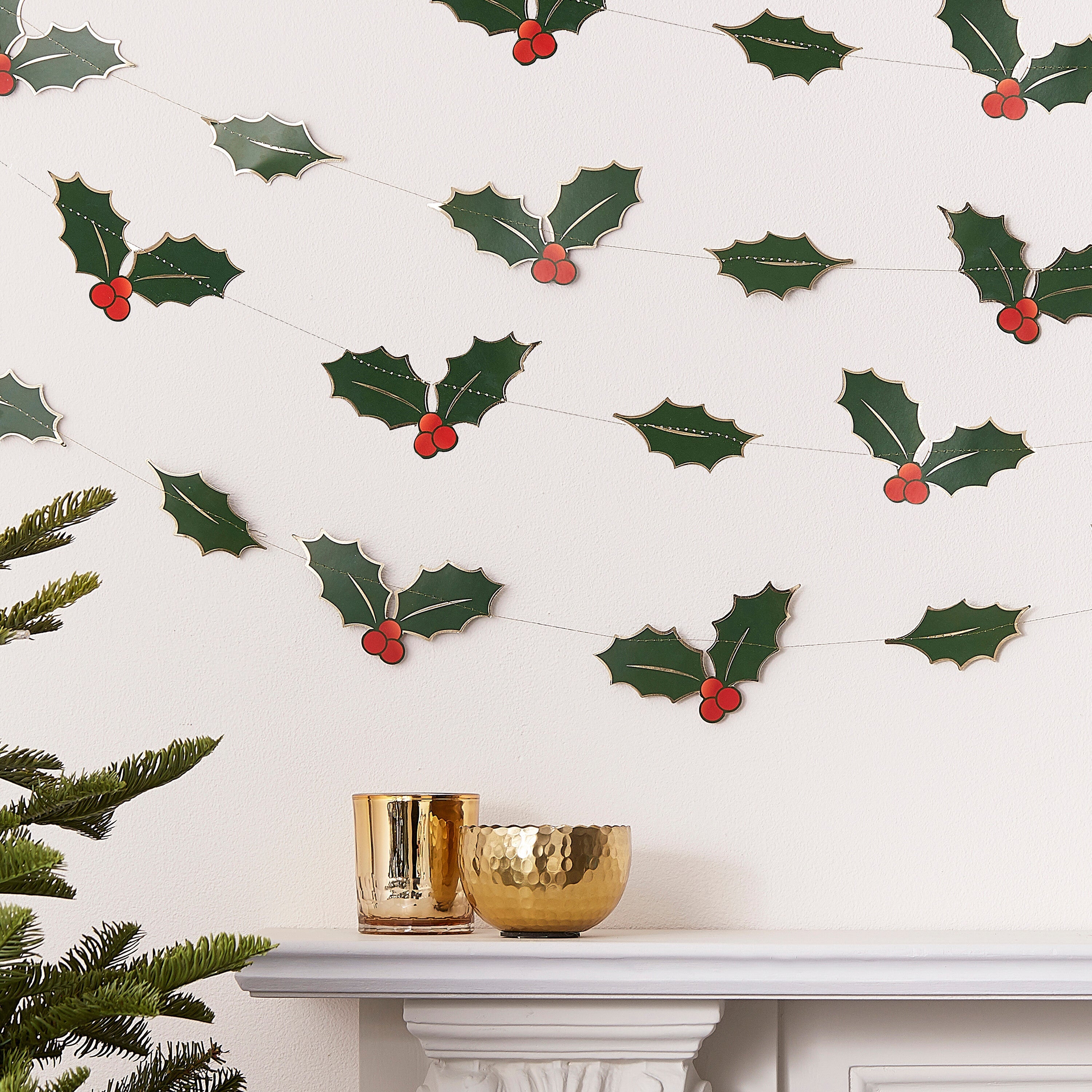 Foiled Holly Leaves Bunting Backdrop- 5 Inner Pack
