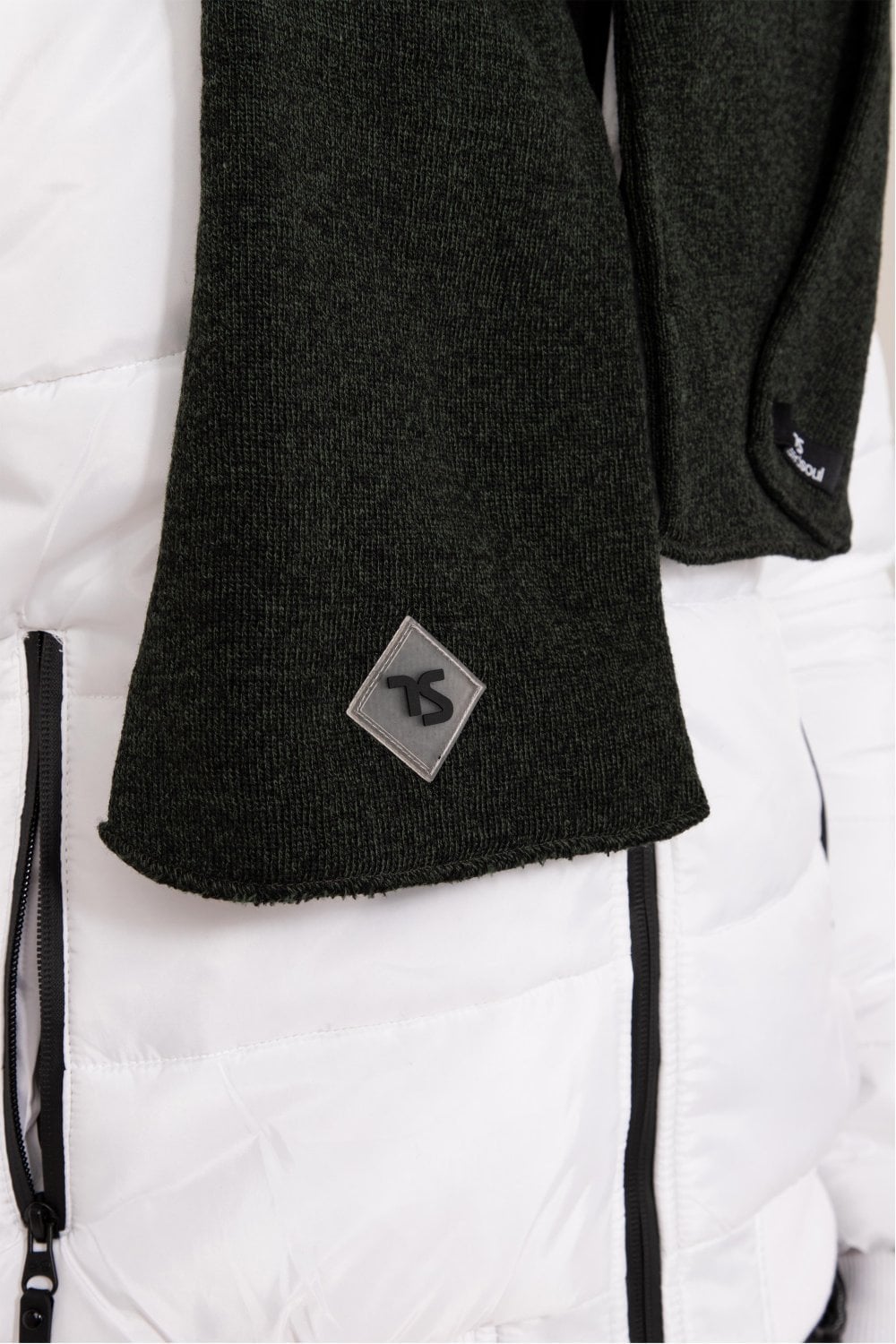 Rubberised Twist Scarf