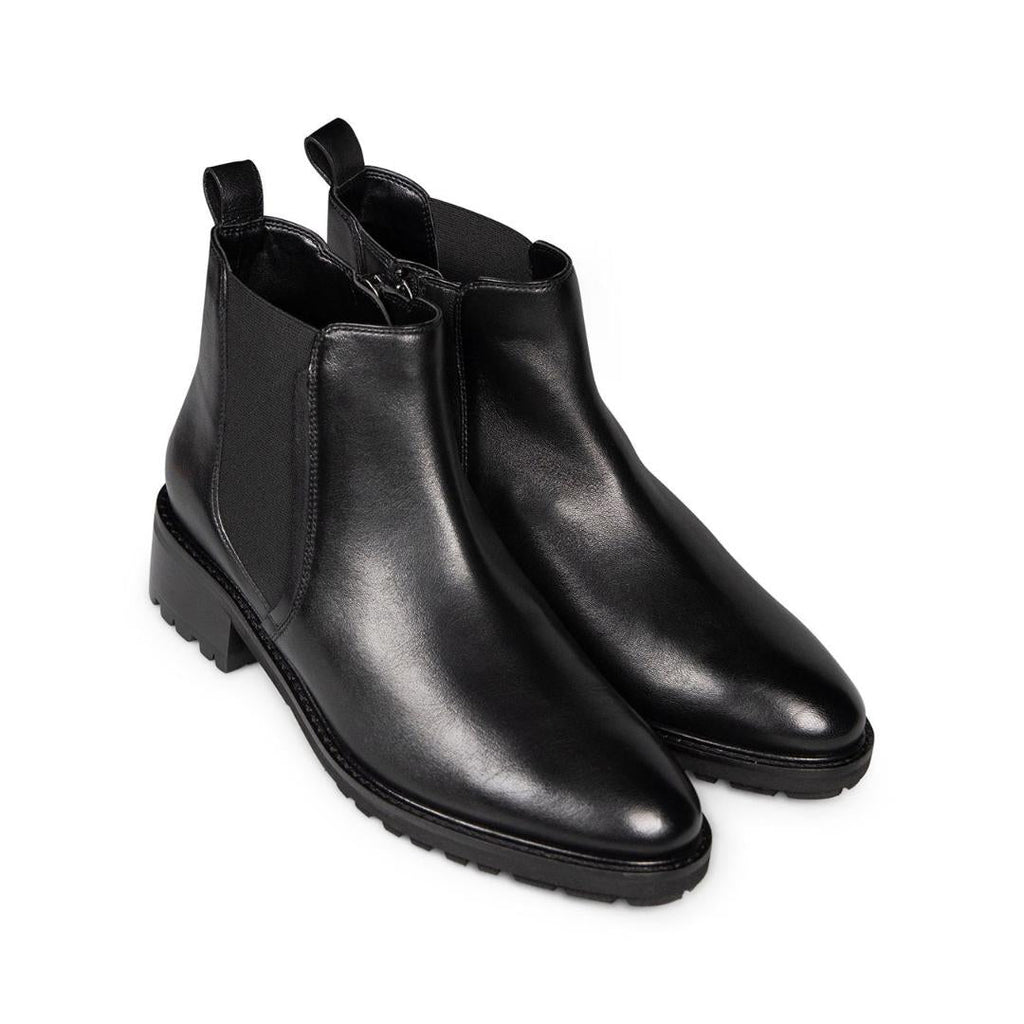 Van Dal Winchelsea 1001 Black Leather - Beales department store